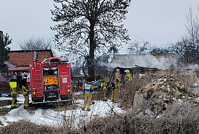 Pożar w sobotnie popołudnie. Co się stało na Leśnej?