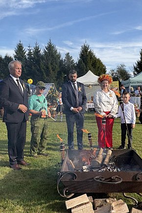 Tradycja i zabawa. Za nami dożynki w Barwicach-9206