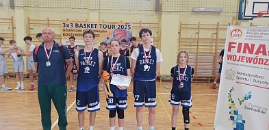 Szczecinecka „Czwórka” wicemistrzem województwa w koszykówce 3x3!-50106