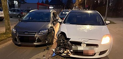 Stłuczka na ul. Klasztornej w Szczecinku. Fiat wymusił pierwszeństwo-51649