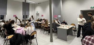 Młodzież mówi „dość” ekranom! Ciekawy projekt uczennic z I LO-52168