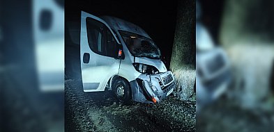 Poślizg i drzewo. Groźny poranek na DW172