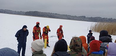 Lód nie wybacza błędów. Ważny apel służb przed feriami