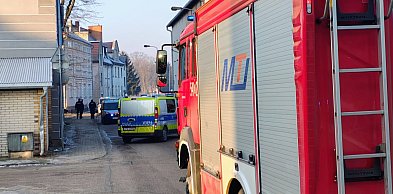 Ewakuacja na ul. Szkolnej. W mieszkaniu znaleziono pocisk