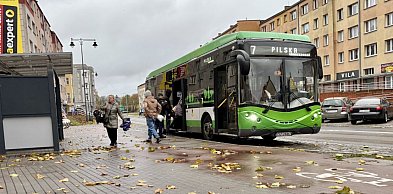 Darmowe przejazdy dla uczniów? Tak, ale najpierw płatne parkingi