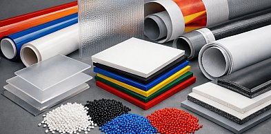 Tworzywa sztuczne w reklamie – właściwości materiałów i możliwości zastosowań