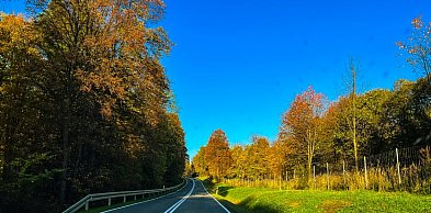 Samochodem przez Pojezierze Drawskie. Co warto zobaczyć wokół Szczecinka w jeden w