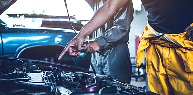 Jak wybrać dobry sklep z częściami samochodowymi