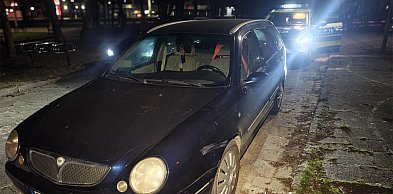 Jechał zygzakiem przez miasto. Policja zareagowała natychmiast