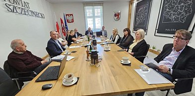 Rynek pracy w Szczecinku: spadek bezrobocia i kurczące się środki