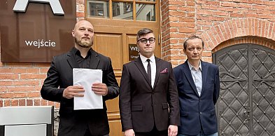 Chcą zdjęcia flagi Ukrainy z ratusza... i zółta kartka dla rzadzących