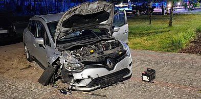Wypadek w Czarnem. BMW skręcało w lewo, Renault zaczęło wyprzedzać