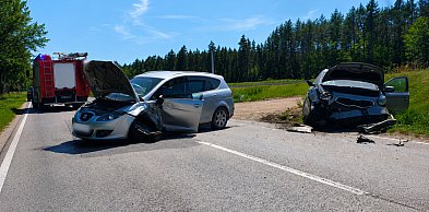Wypadek na DK11 pod Szczecinkiem. Dwie osoby w szpitalu