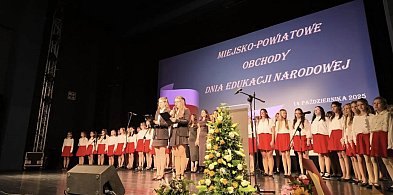Wzruszenia i brawa. Tak Szczecinek świętował Dzień Nauczyciela-49953