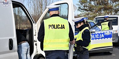 Zatrzymane dowody i lawety. Poranna akcja drogówki-50525