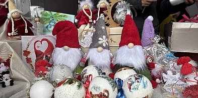 Eko-ozdoby i rękodzieło na kiermaszu. Aktywne Kobiety zapraszają.-51189