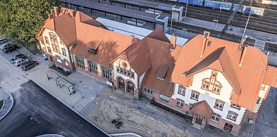 Historyczny zegar wraca na elewację dworca. Kto go jeszcze pamięta?-52165