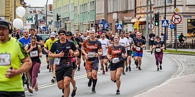 Ten bieg co roku przyciąga tłumy. Czas na 42. edycję