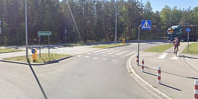 Ta droga w końcu doczeka się remontu. -49850