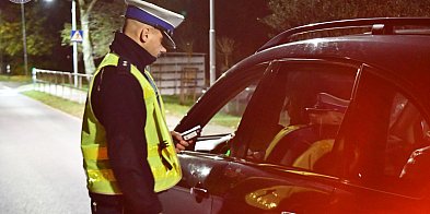 Inni dmuchali on "mrugnął"... do policjantów-50261