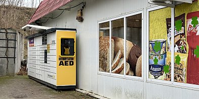 Pojawił się na paczkomacie w Parsęcku.-50762