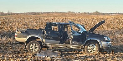 Dachowanie pickupa pod Łubowem-50819