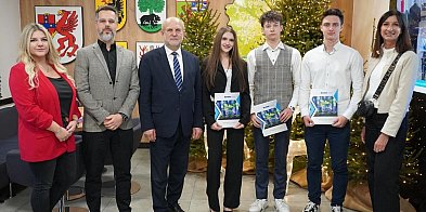 Nagrody i stypendia Powiatu Szczecineckiego rozdane- zobacz listę-51252