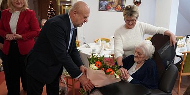 Mieszkanka placówki skończyła 100 lat-51444