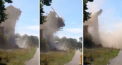 BARWICE. Runęła stara wieża ciśnień. Szpeciła przez lata-49238
