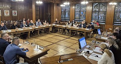 Dwugodzinna batalia o 10-milionowy kredyt. Gorąca sesja Rady Miasta-49968