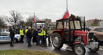 Protest w centrum Szczecinka. Rolnicy ponownie na ulicach.-50648