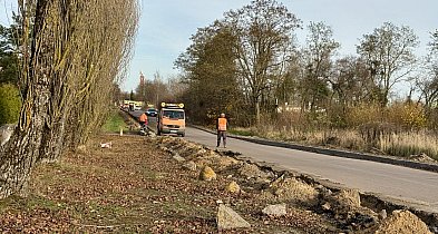 Zniszczona droga znika z mapy. Finał prac jeszcze w grudniu-50904