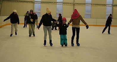 Lodowisko przy ZS nr 1 w Szczecinku – zimowa atrakcja powiatu-50958