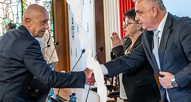 Burmistrz uderza w swojego poprzednika. Padają najmocniejsze słowa-51075