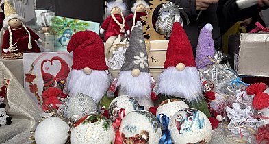 Eko-ozdoby i rękodzieło na kiermaszu. Aktywne Kobiety zapraszają.-51189