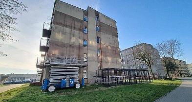 Koniec „rzygowników”. Do bloków z PRL-u „doklejają” balkony-51477