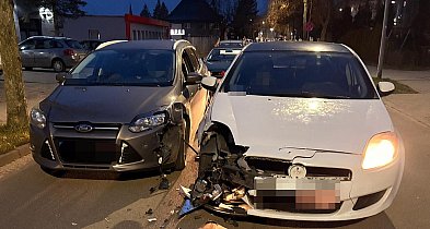 Stłuczka na ul. Klasztornej w Szczecinku. Fiat wymusił pierwszeństwo-51649