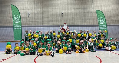 Skrzat Cup 2025. Blisko 70 dzieci, sport, prezenty i świąteczna pomoc-51673