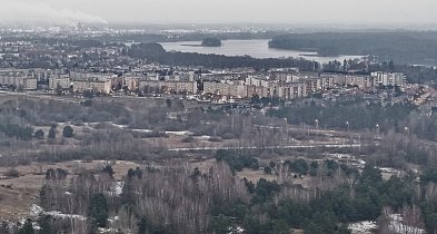 Leżą od lat i nic się nie dzieje. Miasto chce przejąć tereny od wojska-52078