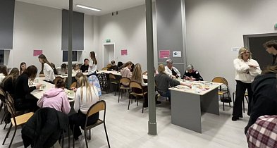 Młodzież mówi „dość” ekranom! Ciekawy projekt uczennic z I LO-52168