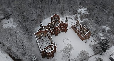 Ruiny pałacu w Juchowie zabezpieczone. Zobacz, co udało się uratować