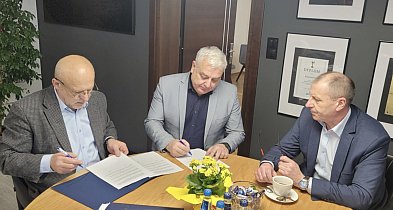 Powiat i gminy chcą milionów z programu na remont dróg w regionie.