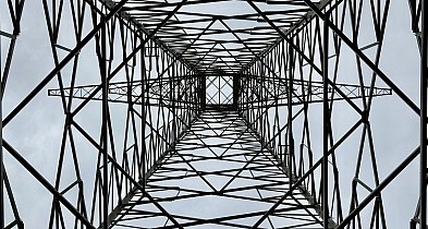 Przygotuj się na przerwy w dostawie prądu. Wyłączenia w trzech gminach