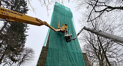 Zabytek się rozpada. Ruszyły prace przy wieży Bismarcka