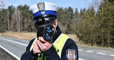 Wcisnął gaz za mocno. Kara była natychmiastowa