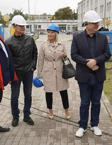 Urzędnicy w terenie. Inwestycje, edukacja i środowisko pod lupą-49941