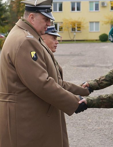 W Czarnem świętowano 21-lecie 11. BES i 19-lecie wręczenia sztandaru.-50076