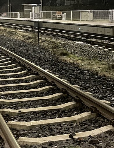 Pociąg śmiertelnie potrącił kobietę. Trasa Czarne - Szczecinek zablokowana-50429