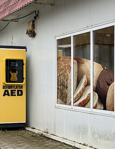 Pojawił się na paczkomacie w Parsęcku. Od razu zwrócił uwagę mieszkańców-50762