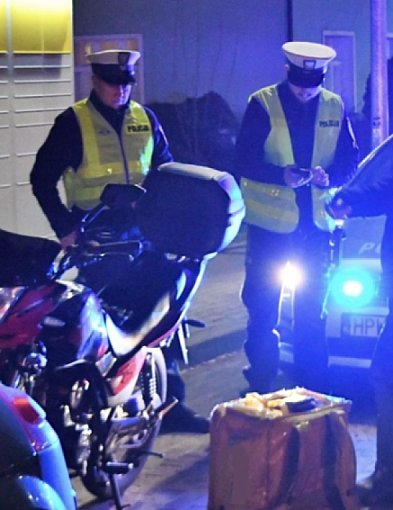 Policja przypomina: to ratuje życie! Policyjna akcja na ulicach-50952